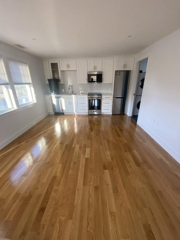 16 Manor Path Unit 16 - Photo 2 of 9