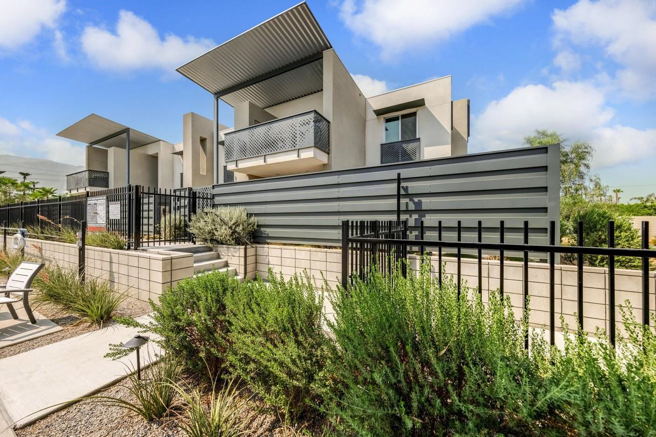 205 The Riv - Photo 6 of 43