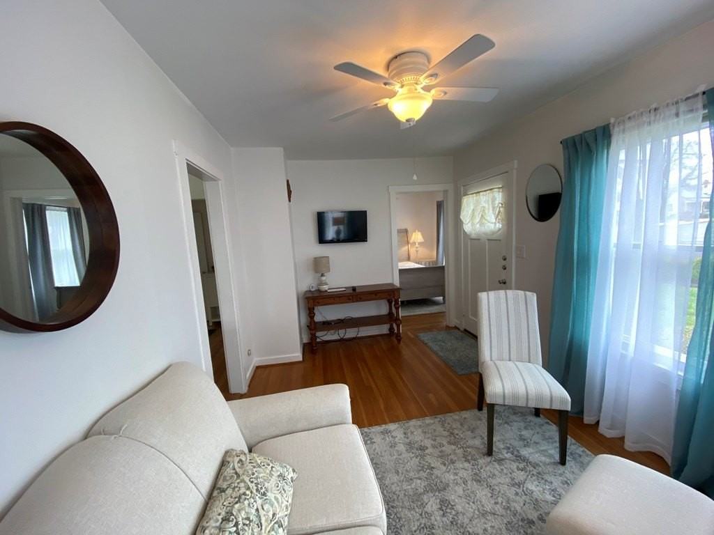 300 W Austin St - Photo 4 of 17