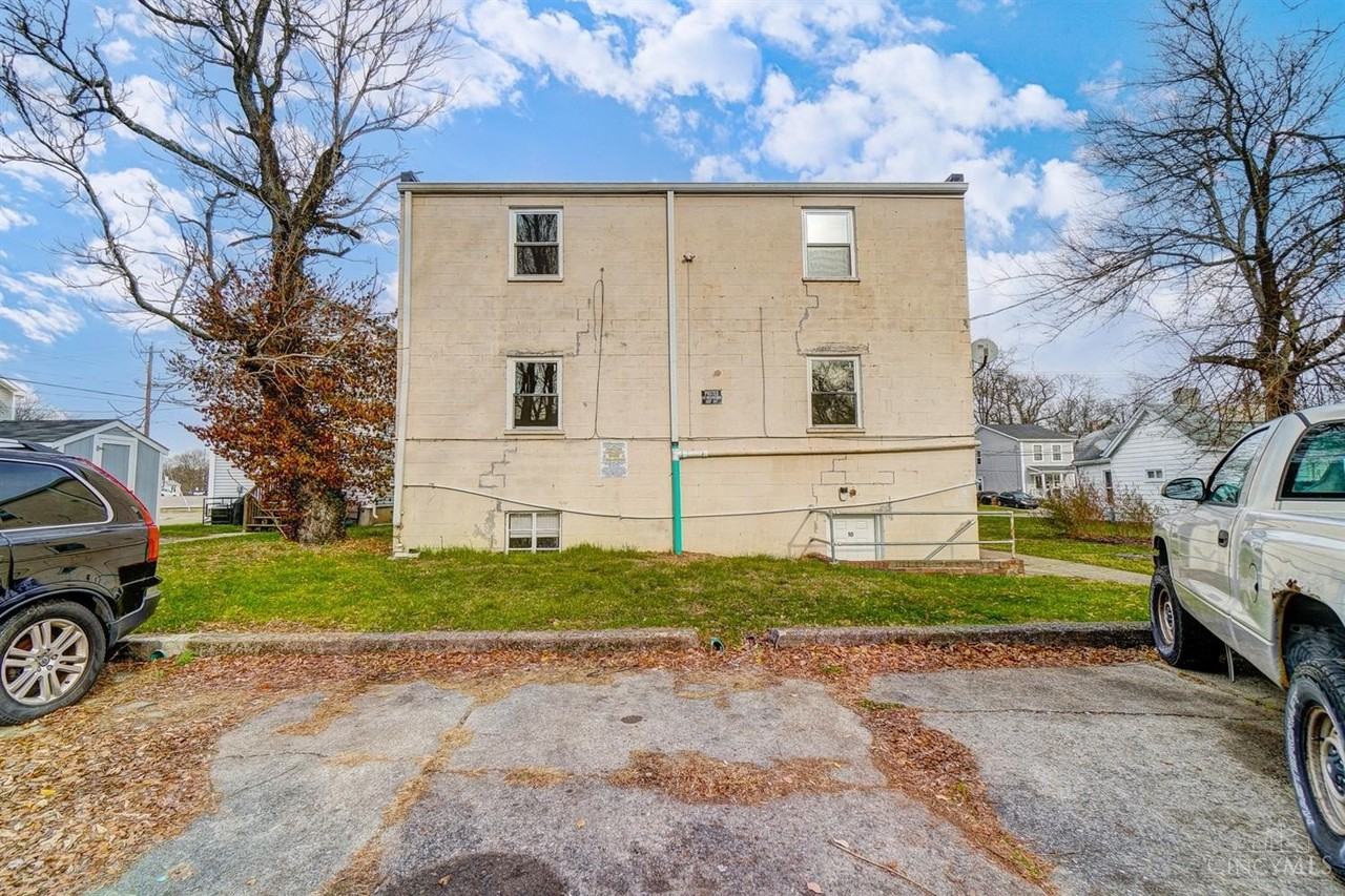 631 Mulberry St #5 - Photo 3 of 16