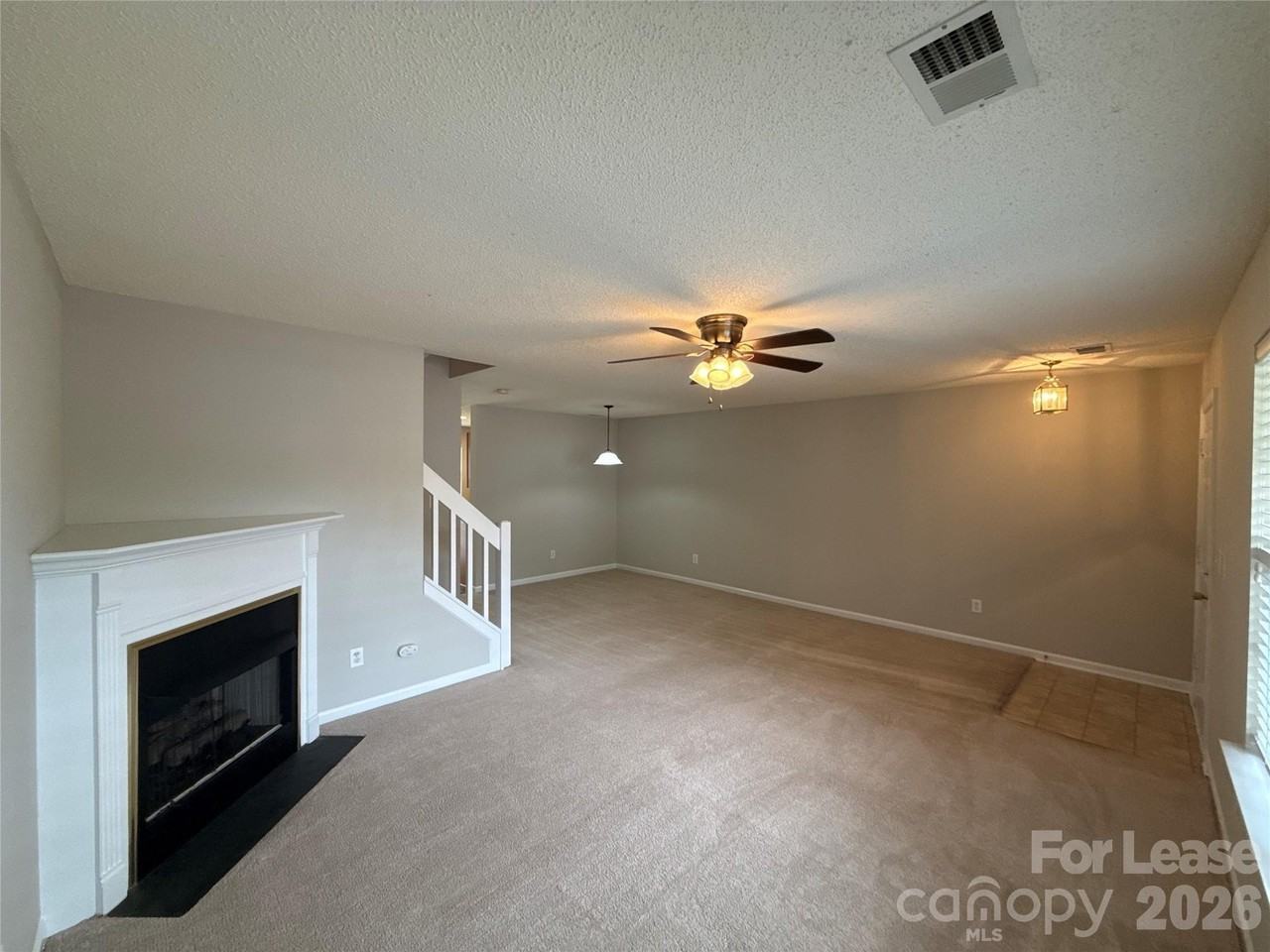 12053 Bragg St - Photo 5 of 19