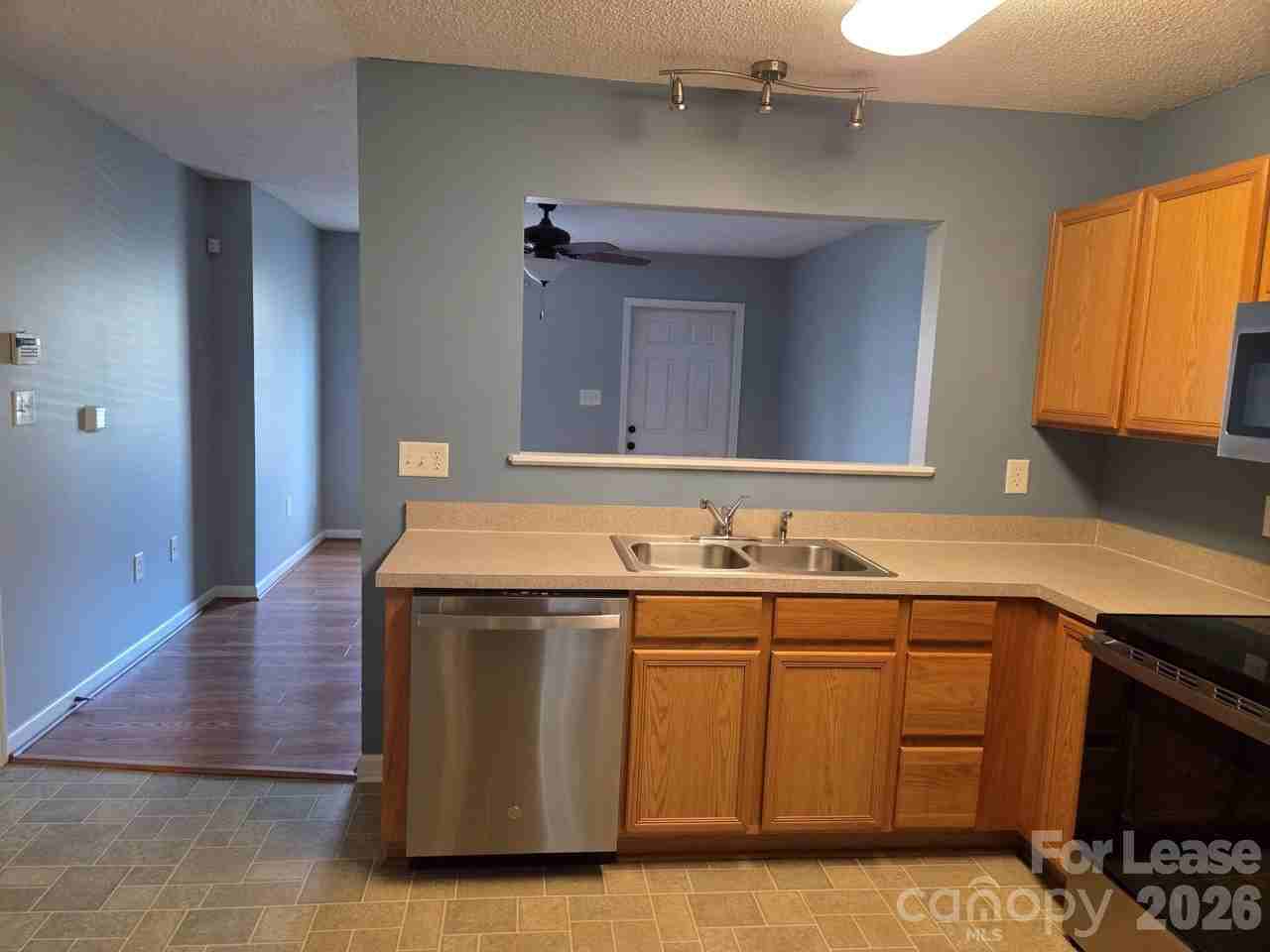 118 Steam Engine Dr - Photo 7 of 17