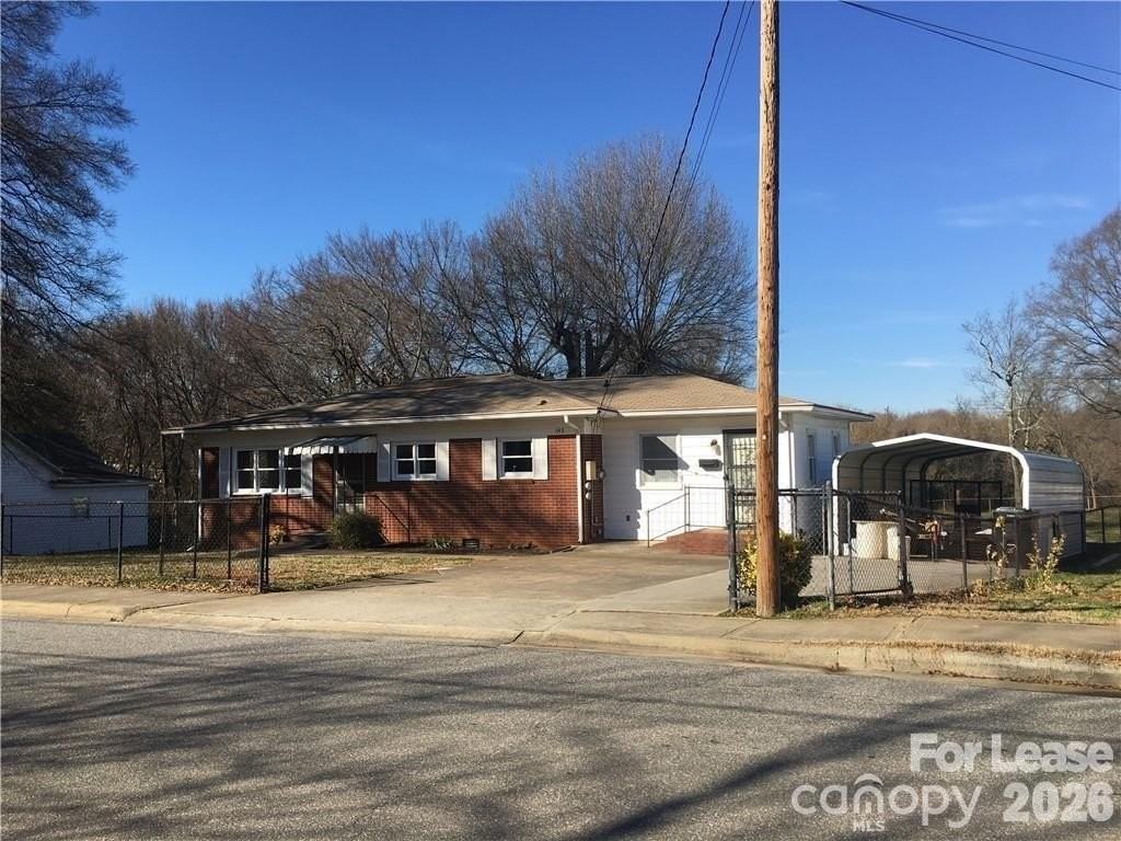 648 Boger St - Photo 2 of 12