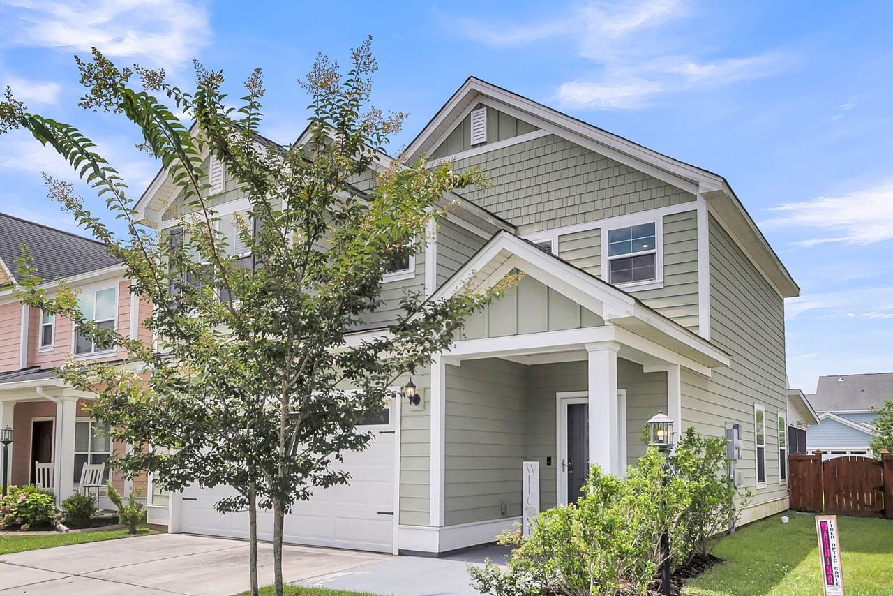 534 Alderly Dr - Photo 3 of 50