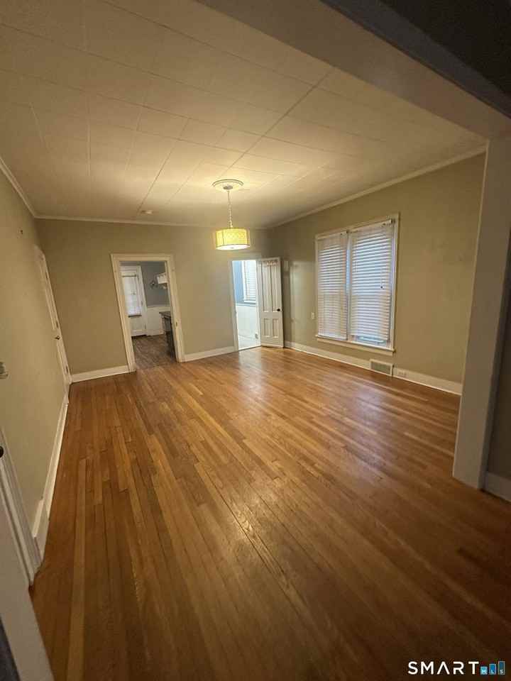 57 Maple St - Photo 2 of 9