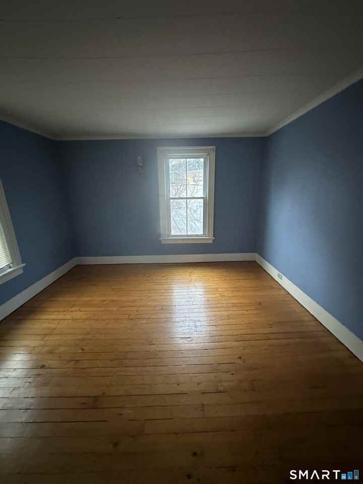 57 Maple St - Photo 3 of 9