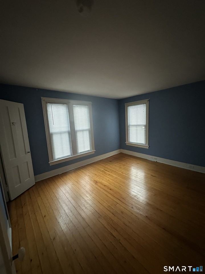 57 Maple St - Photo 6 of 9