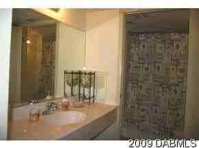 1909 S Atlantic Ave #913 - Photo 2 of 14