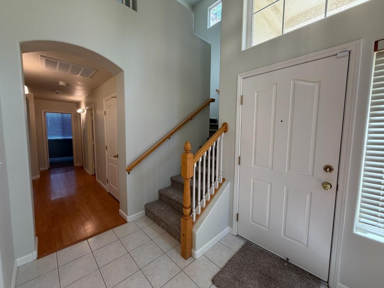 5918 W Chennault Ave - Photo 3 of 21