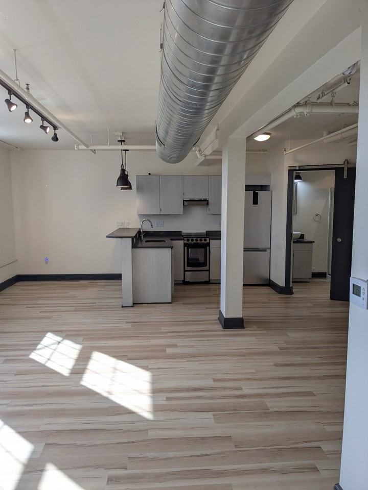 210 East Street - 106 #106 - Photo 2 of 9