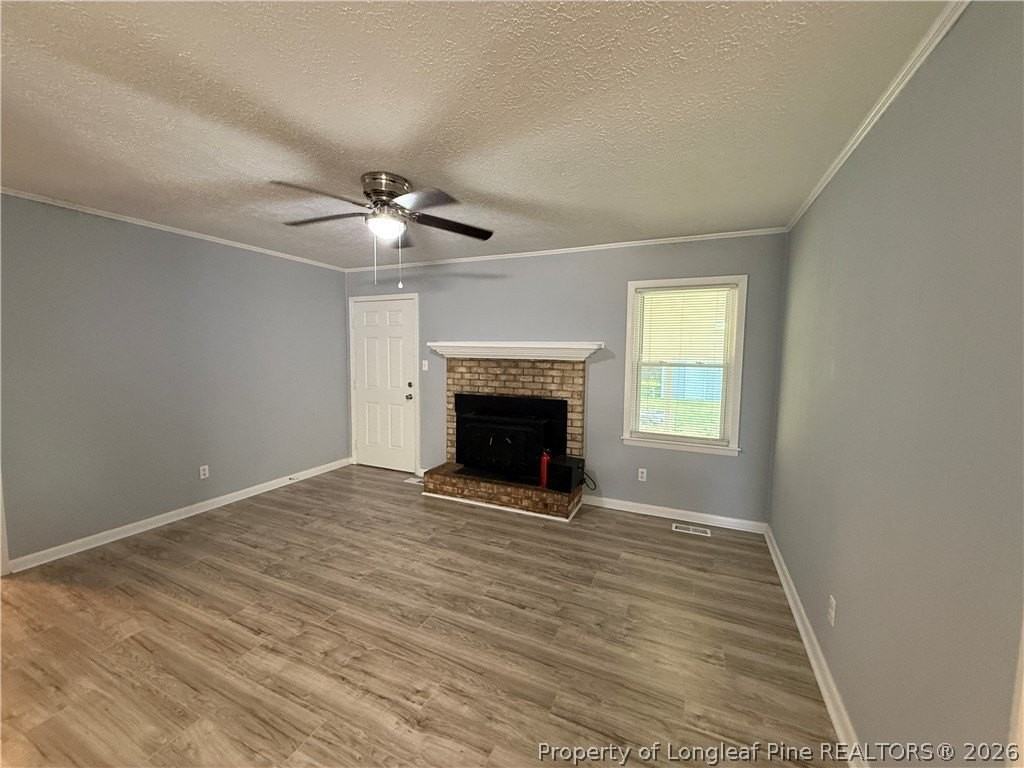 1611 Diplomat Dr - Photo 4 of 21