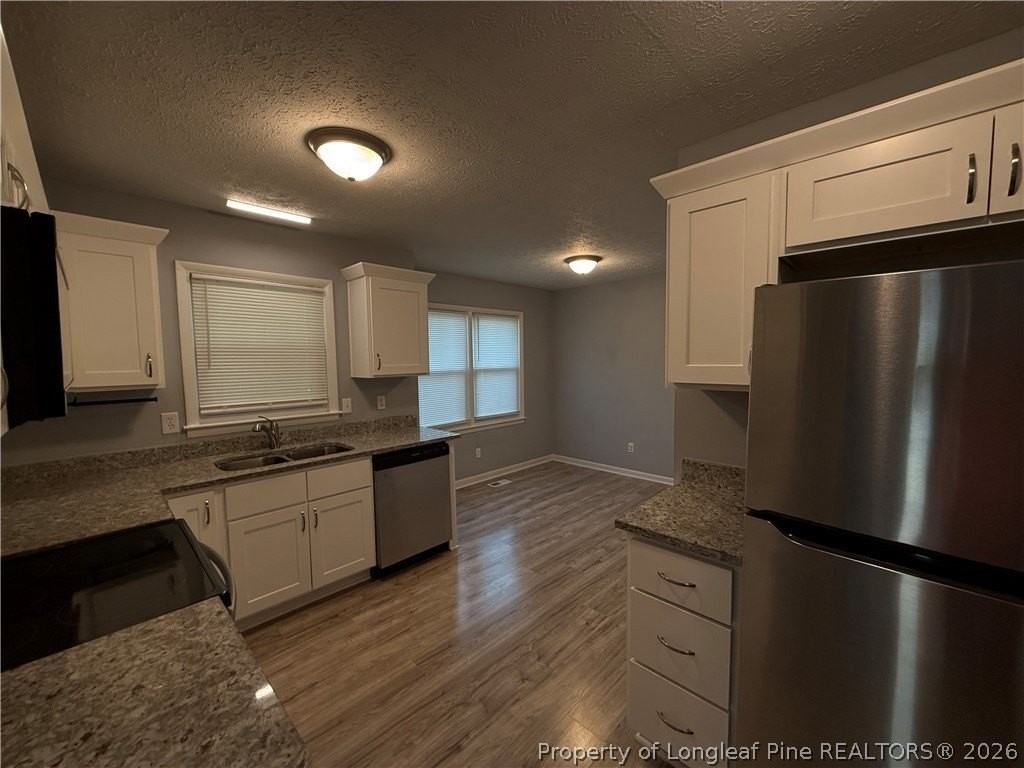 1611 Diplomat Dr - Photo 5 of 21