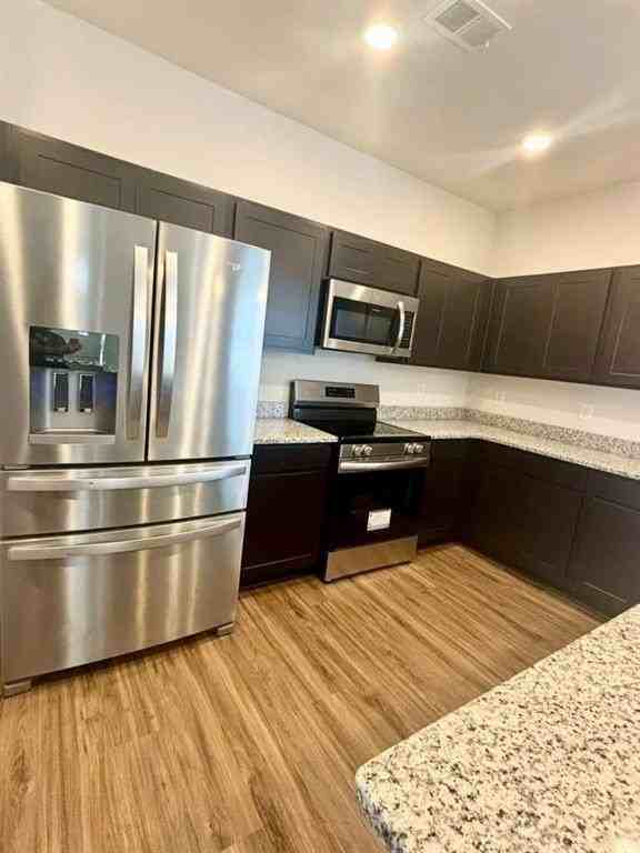 503 Alma St - Photo 3 of 22