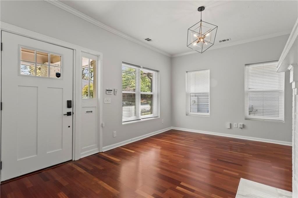 520 Angier Ave Ne - Photo 7 of 34