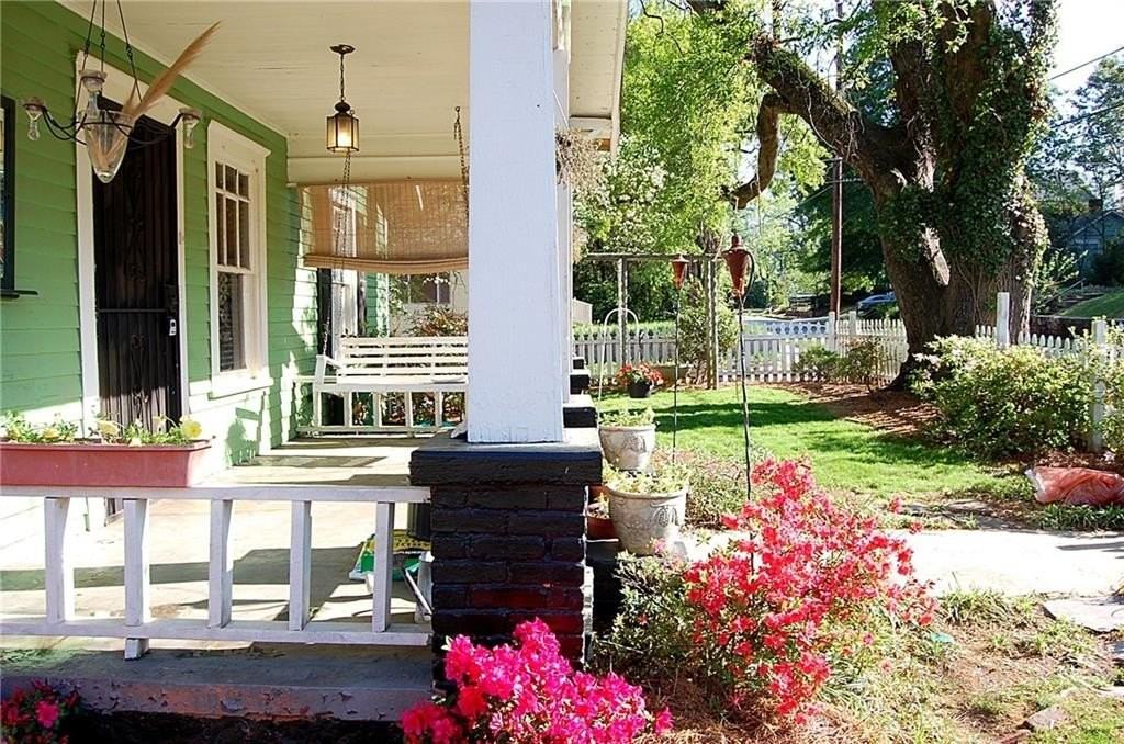 1228 Grant St Se - Photo 2 of 22