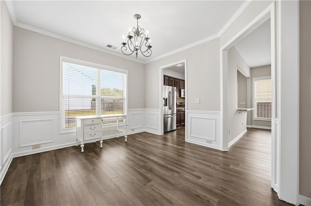 2605 Runnymede Ct - Photo 5 of 22