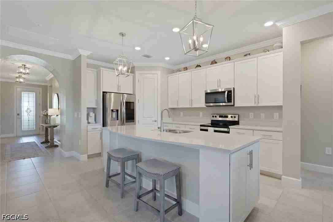 3425 Hampton Blvd - Photo 6 of 46