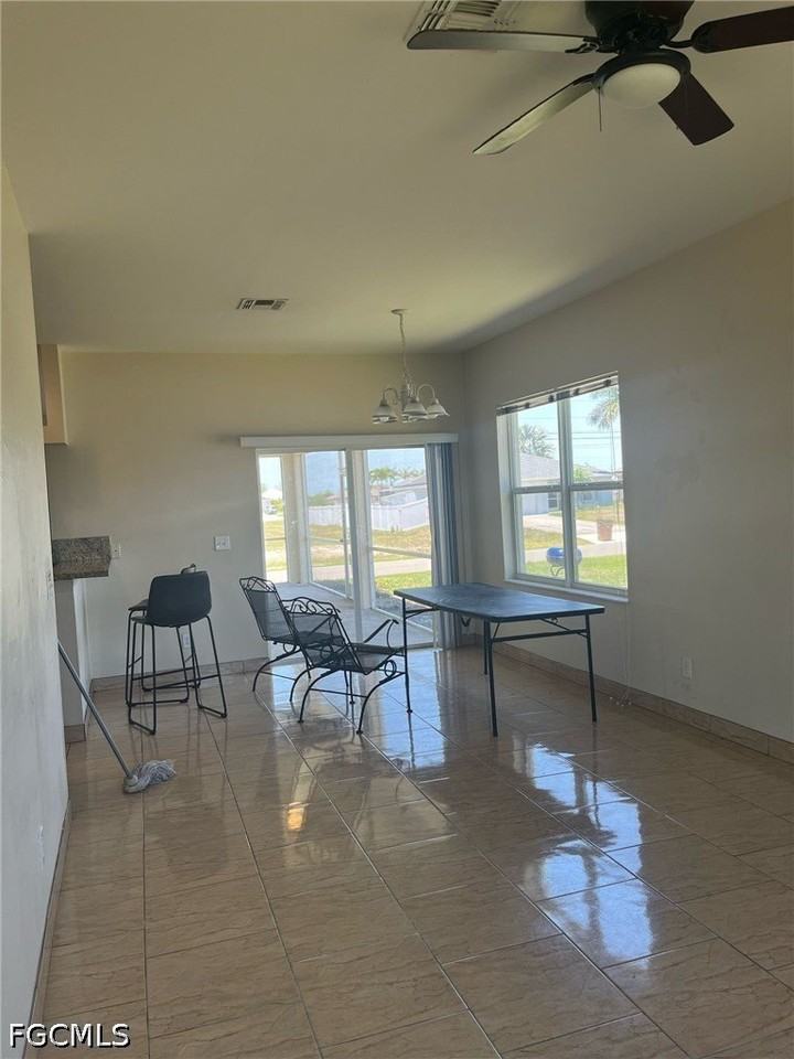 17 Ne 11th Ln - Photo 6 of 11