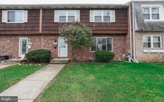 featured image of 1940 Arrowood Dr