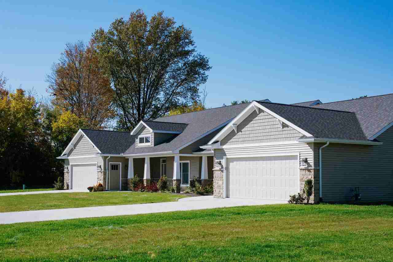 3234 Plum Tree Ln - Photo 7 of 27