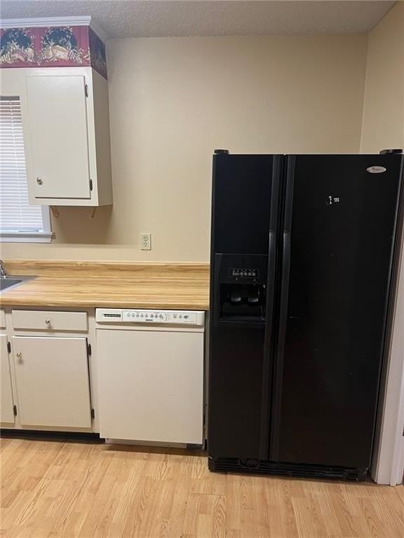 4861 Woodcliff Dr N - Photo 6 of 15