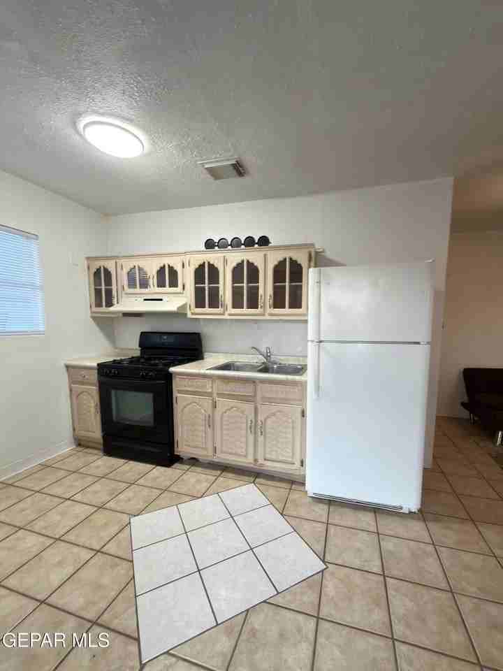 11510 Valle Palomar Rd Unit 2 - Photo 4 of 10