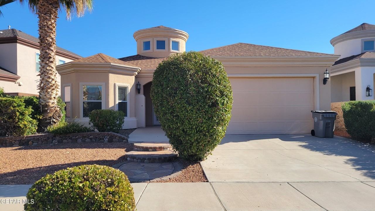 11512 Porfirio Payan Dr - Photo 2 of 50