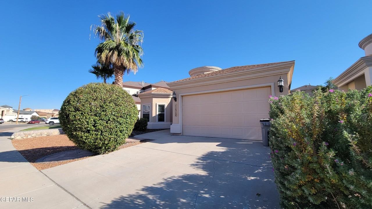 11512 Porfirio Payan Dr - Photo 3 of 50