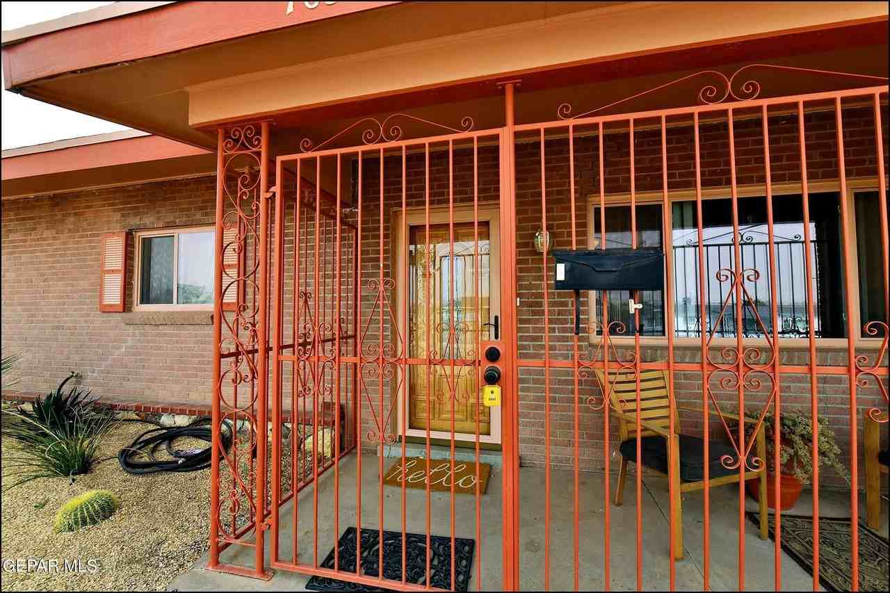 7830 Basswood Ave - Photo 5 of 43