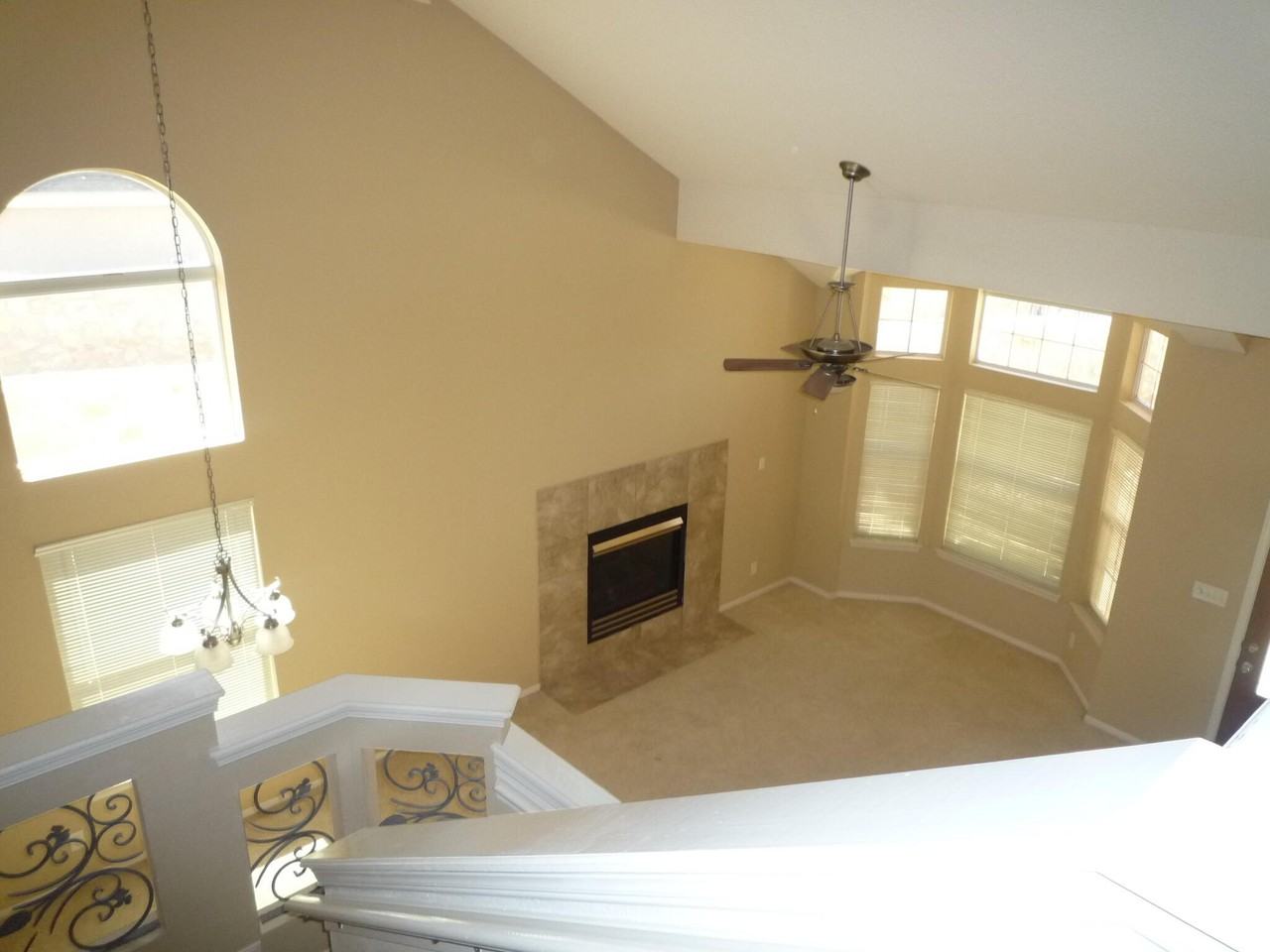 10840 Acoma St - Photo 5 of 7