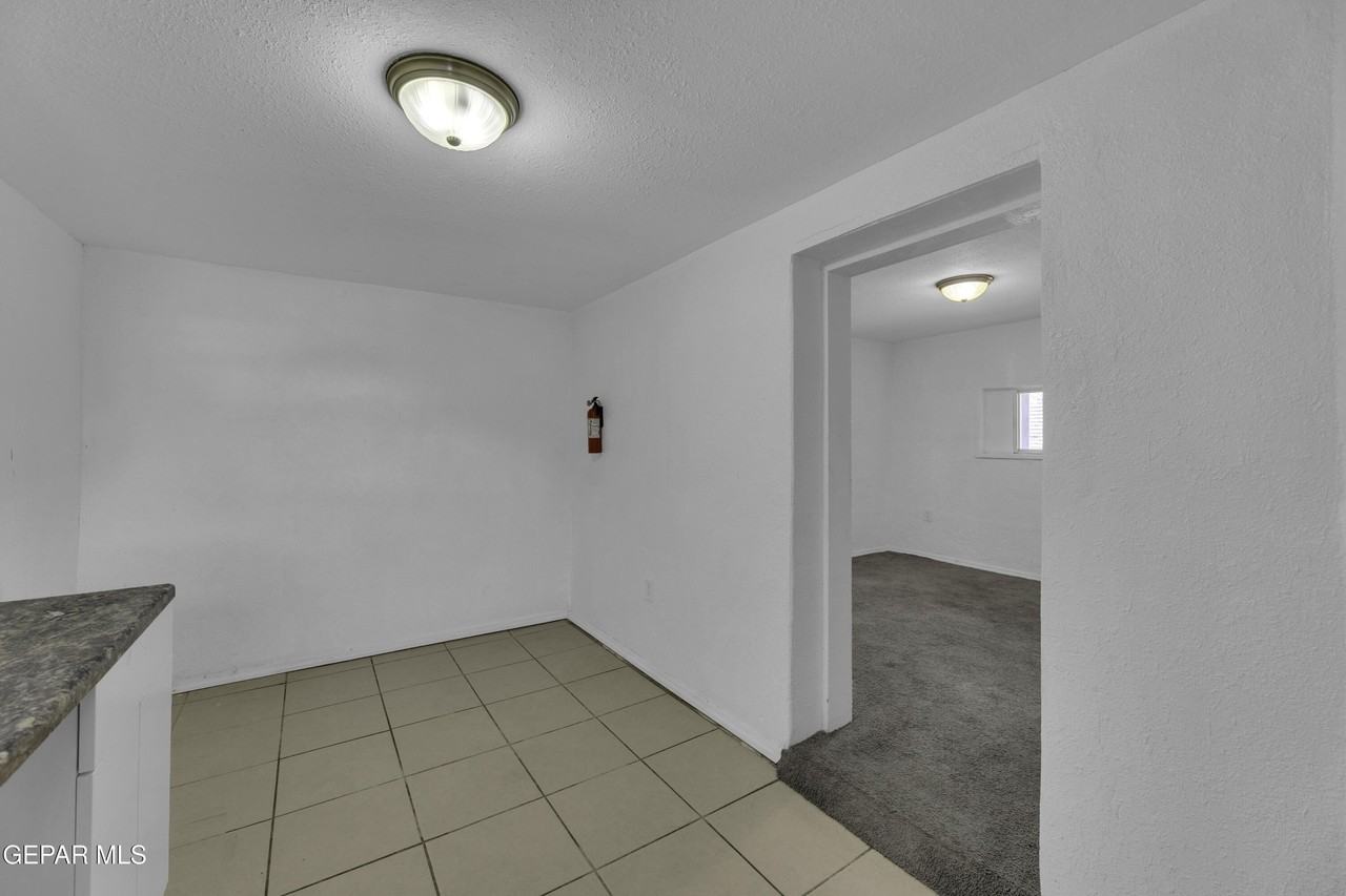 218 Nw I Ave Unit D - Photo 2 of 16