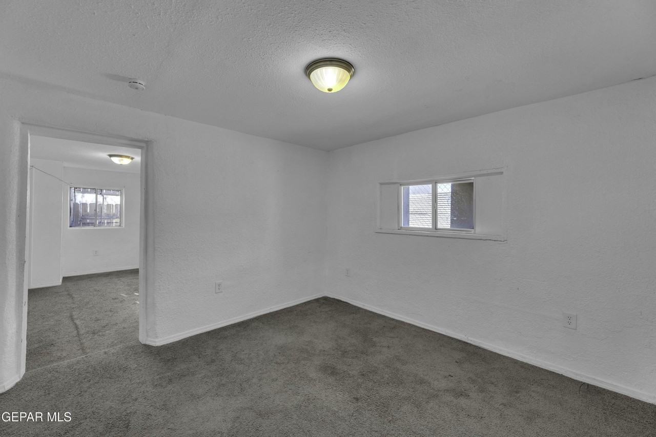 218 Nw I Ave Unit D - Photo 6 of 16