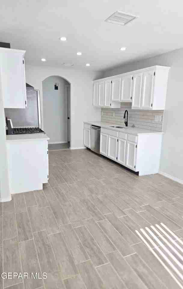 3280 Mike Godwin Dr - Photo 2 of 13