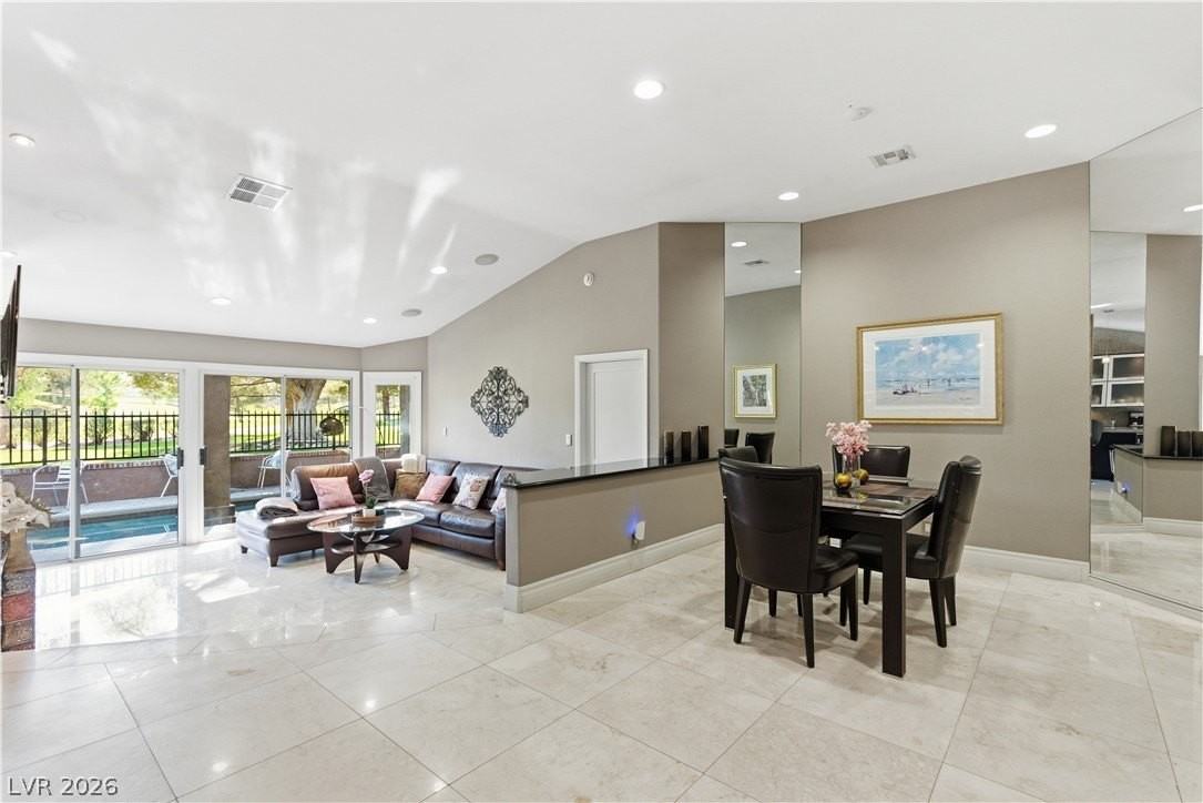 7147 Mission Hills Dr - Photo 5 of 26