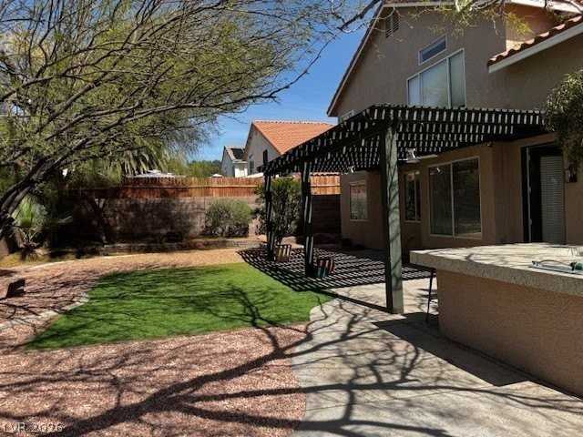 237 Hanley Way - Photo 3 of 50