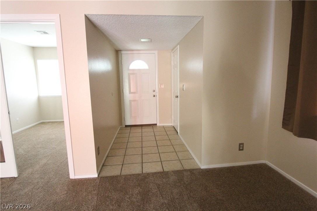 6225 Meadow Brook Ln - Photo 4 of 26