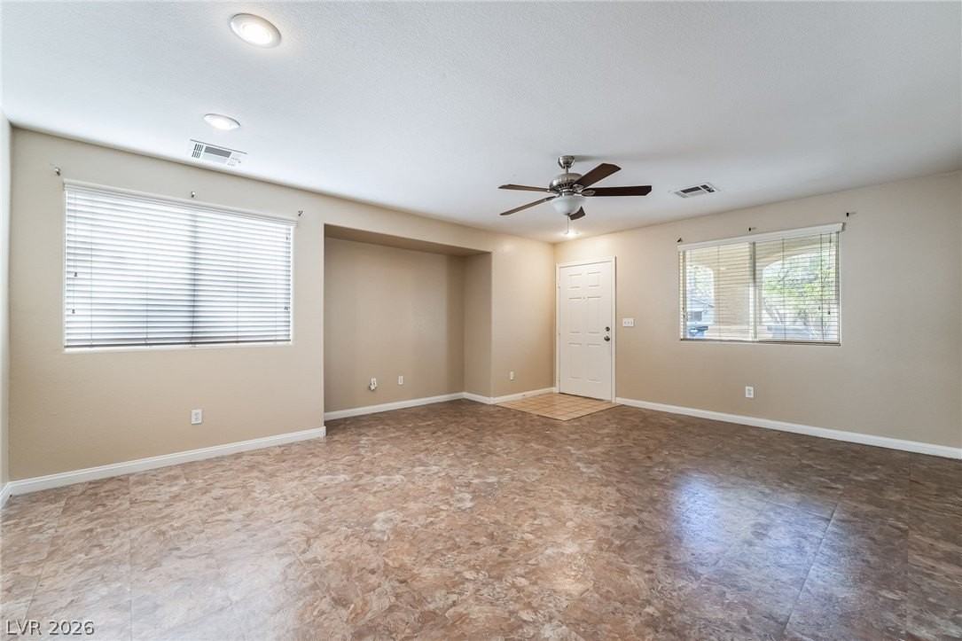 1160 Blue Magenta Ave - Photo 3 of 31