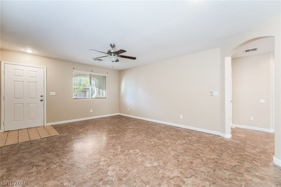 1160 Blue Magenta Ave - Photo 4 of 31