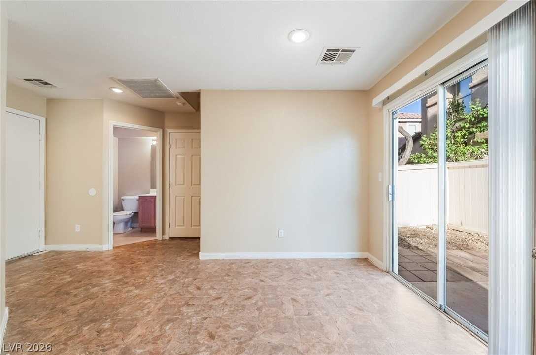 1160 Blue Magenta Ave - Photo 6 of 31