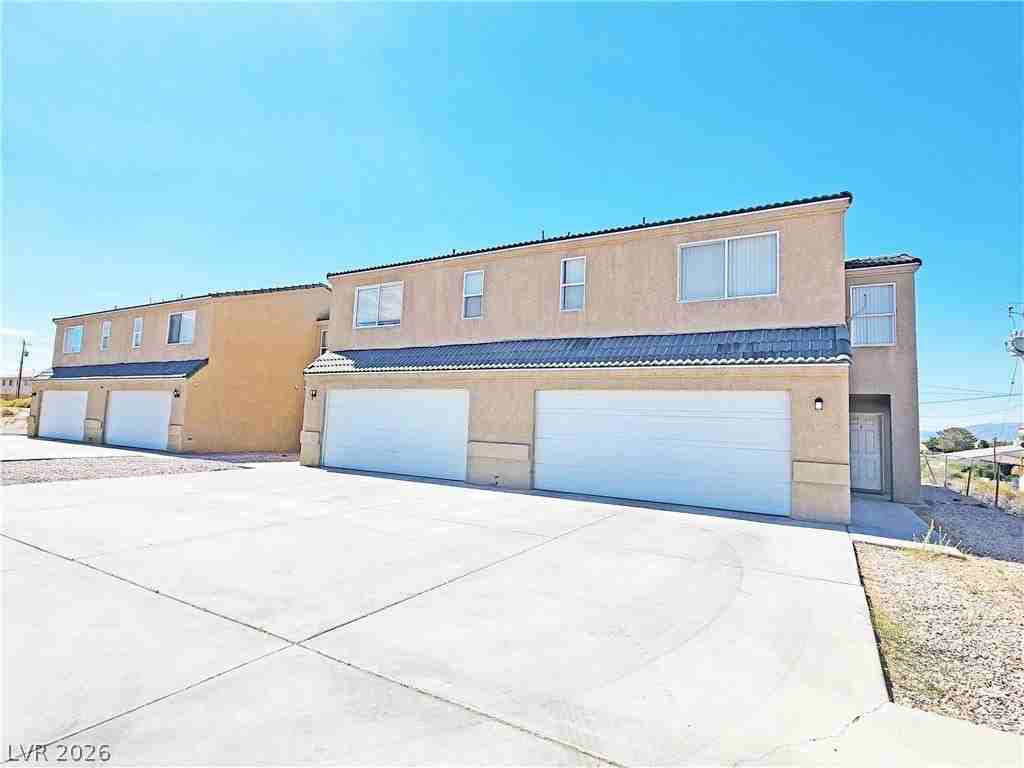 1080 Karen Ct #3 - Photo 2 of 32