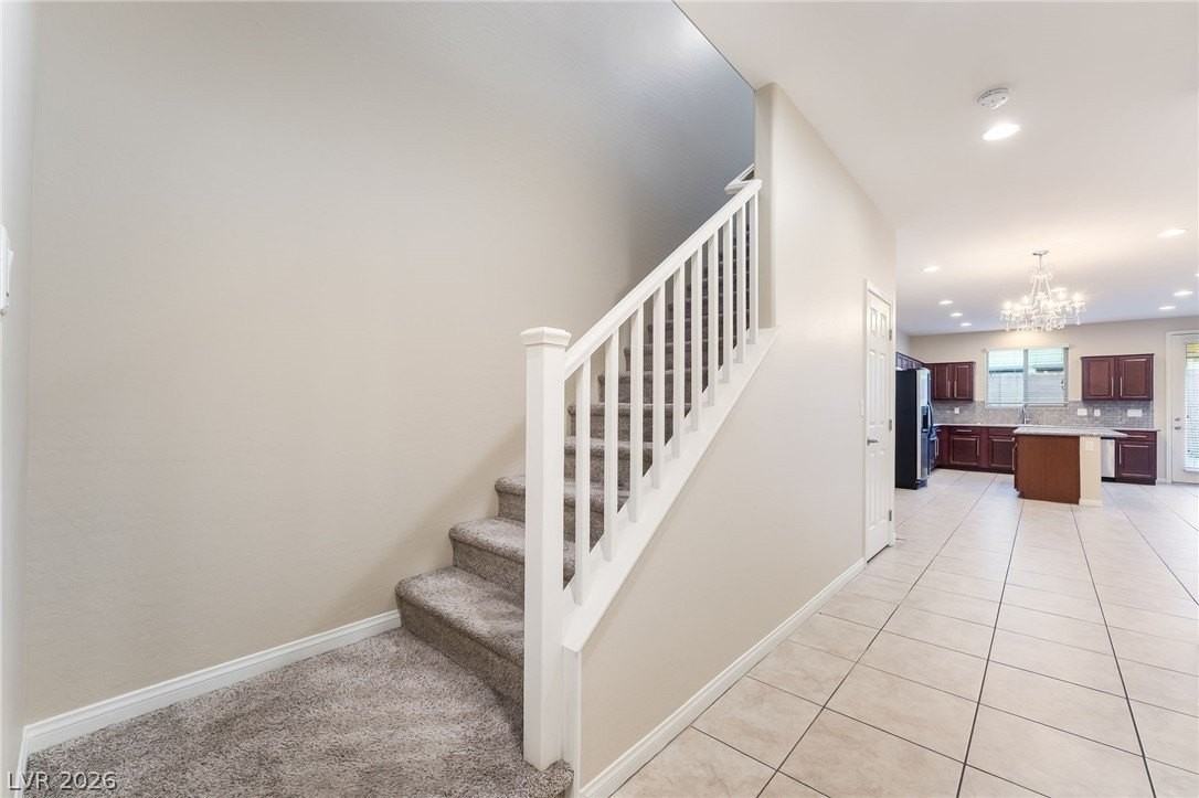 121 Pictor Ave - Photo 6 of 35