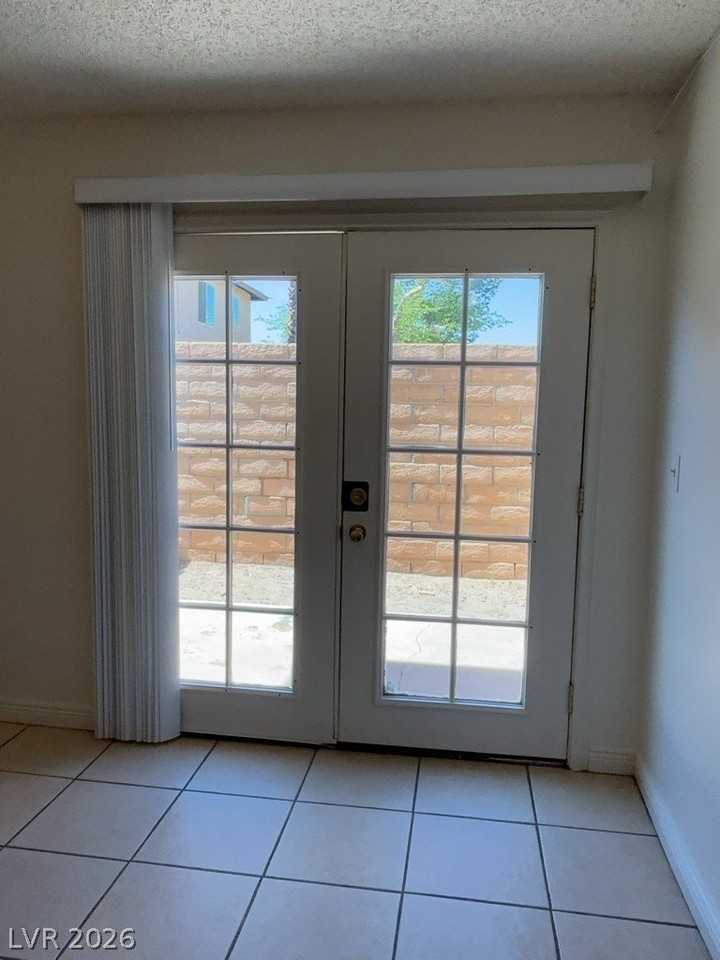 2658 Kline Cir #3 - Photo 5 of 16