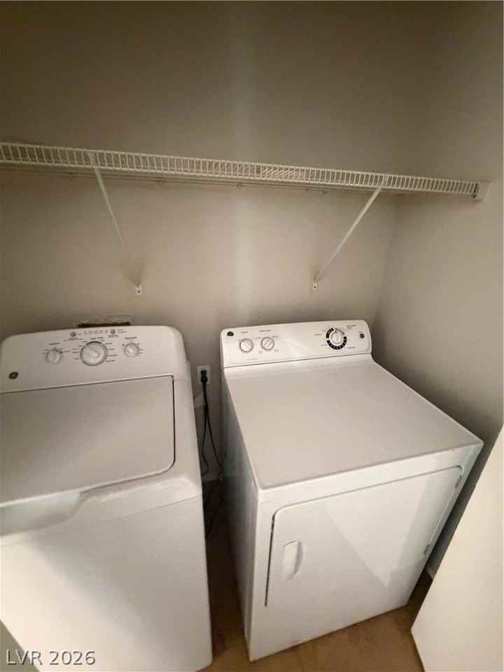 2521 Rainbow Cactus Ct - Photo 6 of 9