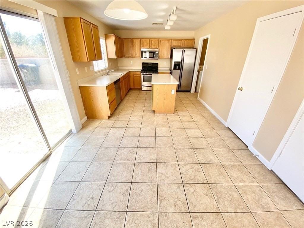 5828 Fern Gully Way - Photo 5 of 32