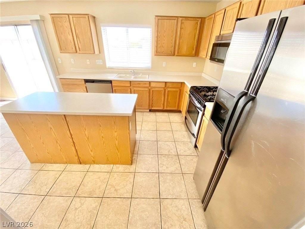 5828 Fern Gully Way - Photo 6 of 32