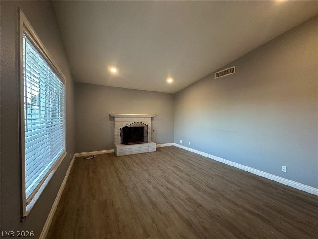 3955 Redwood St - Photo 3 of 21