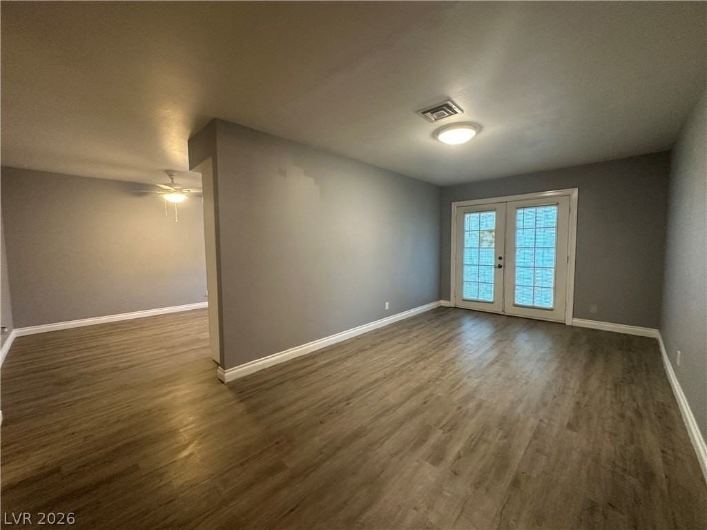 3955 Redwood St - Photo 4 of 21