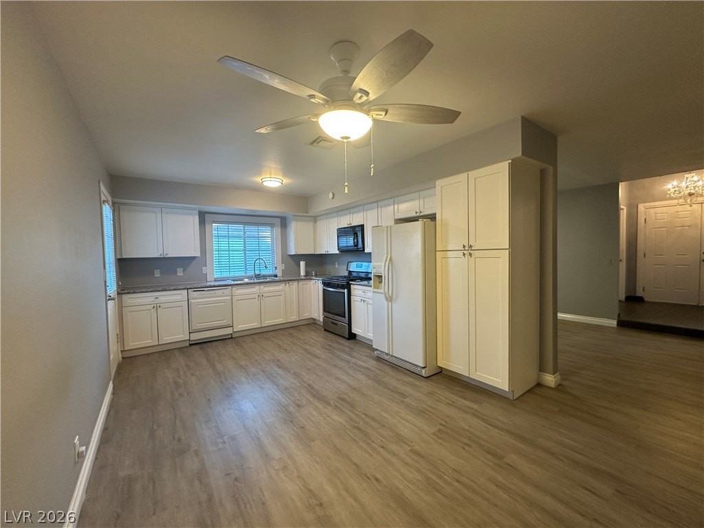 3955 Redwood St - Photo 5 of 21