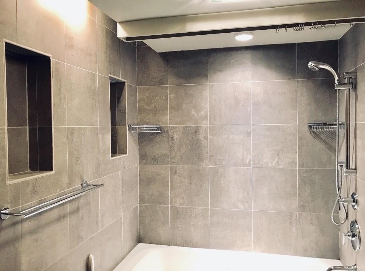 1531 Packard St Apt 4 - Photo 3 of 9