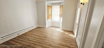 featured image of 1319 Washburn St 1st Fl #1stFL